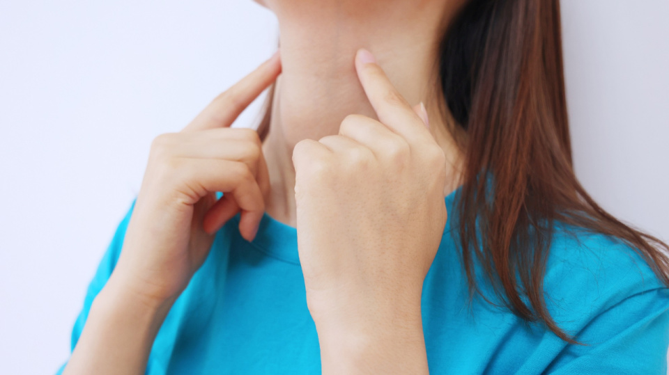 被确诊甲状腺疾病，应与这3类食物“断绝关系”，不要自己害自己