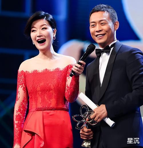 带着儿子倒贴嫁给张译,如今17年过去,才知道她嫁得有多值