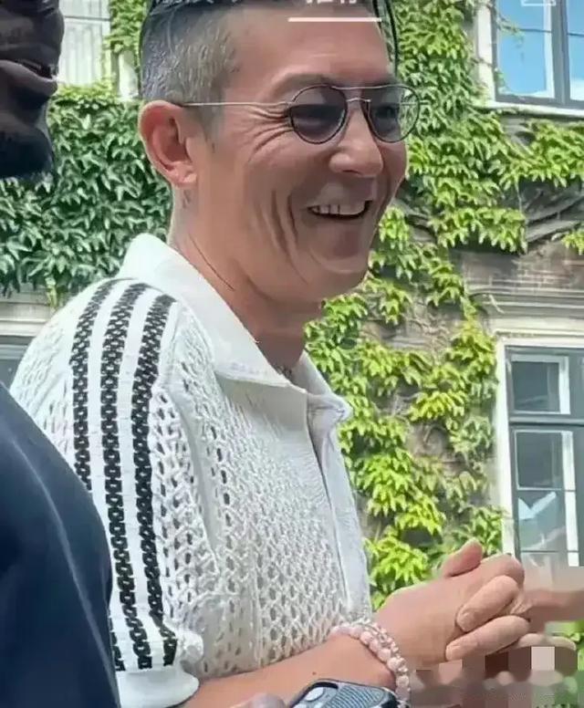 谁懂啊!43岁陈冠希是真的不保养啊!越来越像本山大叔了!