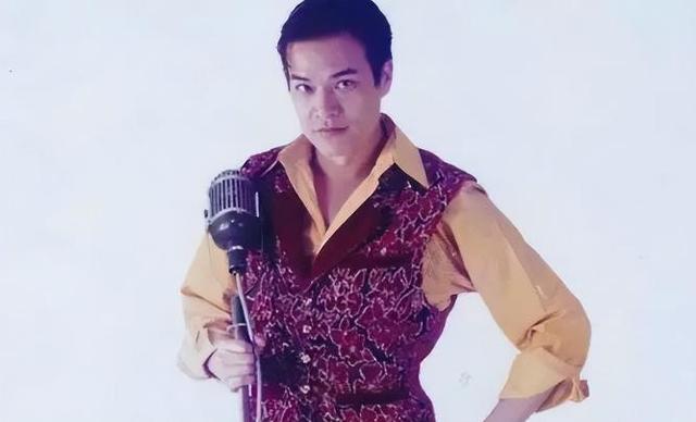 曾与四大天王齐名,和富婆在一起十年后变痴傻,看破红尘当了和尚