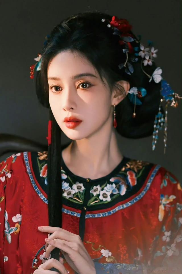 娱乐爆料：白鹿，孟子义，肖战，张钧甯，泫雅