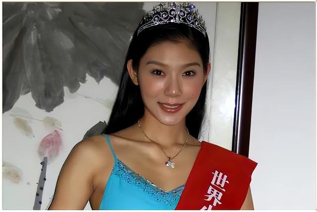 让林丹不顾谢杏芳,让李泽楷抛下梁洛施,她长成这样她到底凭啥?