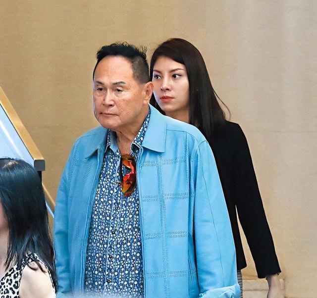 干爹刘銮雄,干妈女首富,亲爹为她5亿招婿,她的人生比戏更精彩