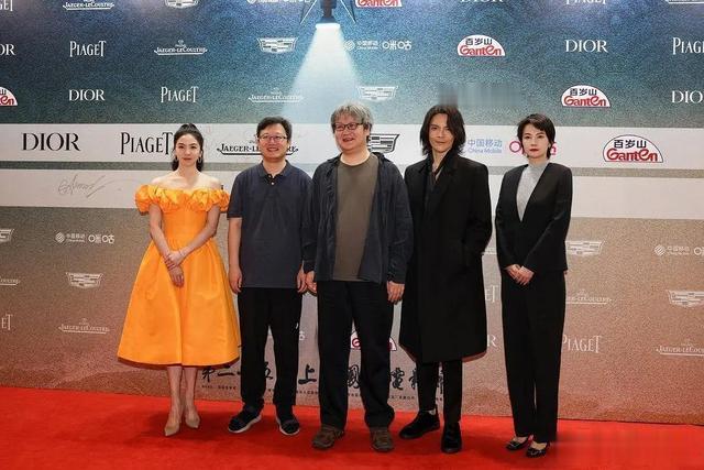 巨亏2亿,上映一天就被判死刑,“武侠之王”徐浩峰也救不了向佐