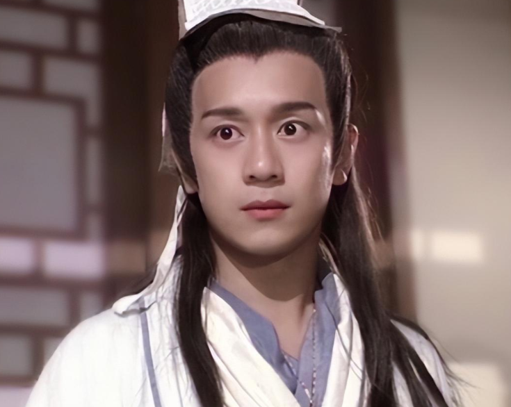 54岁古天乐最新采访照引热议，模样大变被指不像本人，男神也敌不过岁月