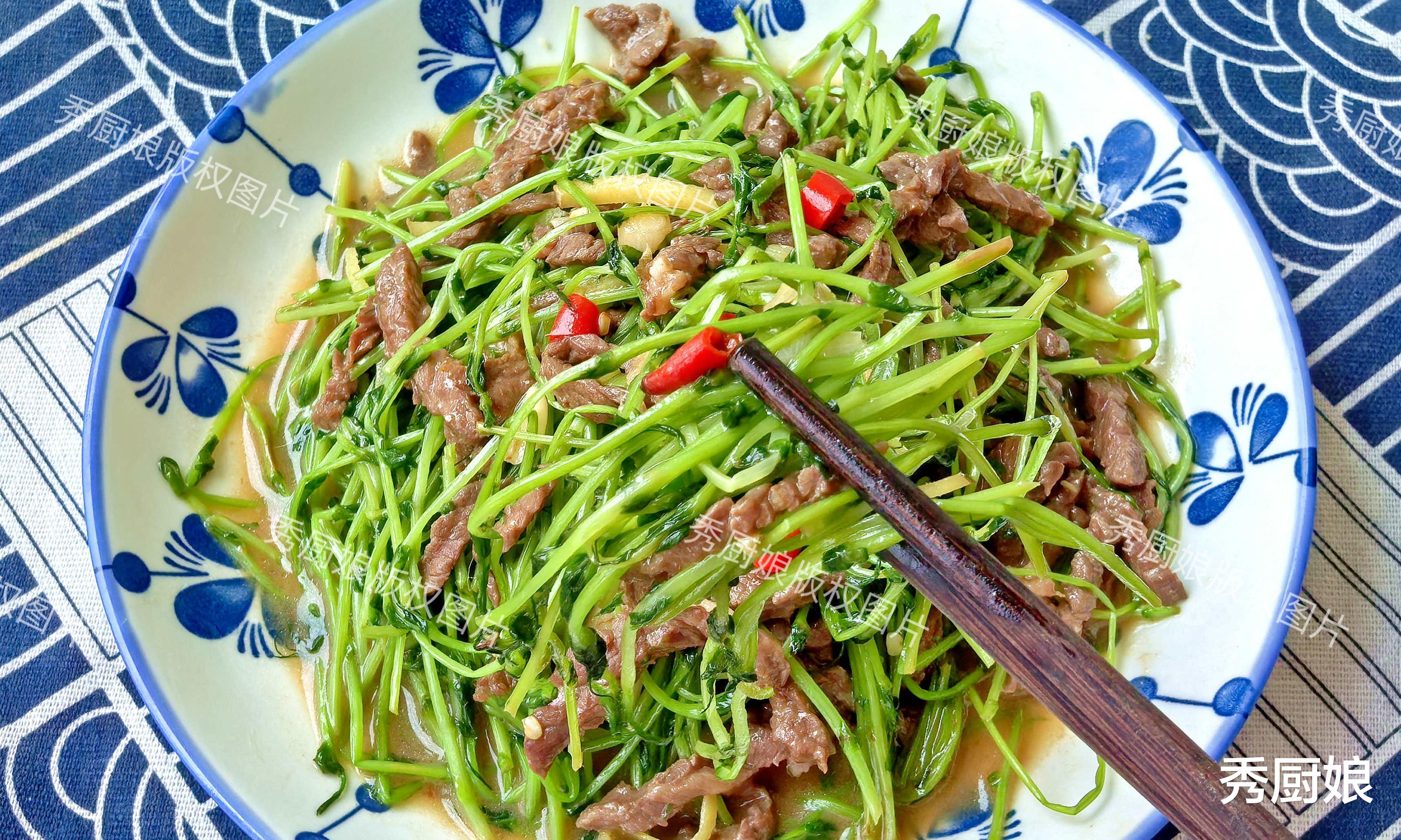 夏天这菜使劲吃，3块一把的“菜中人参”，随手一炒，营养又好吃