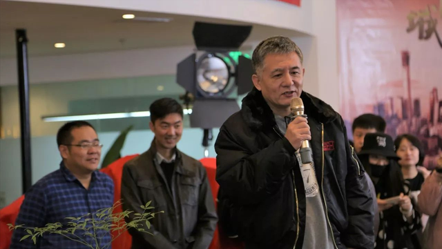 她曾被前夫一巴掌扇到离婚!二婚嫁世界冠军,如今生活幸福滋润