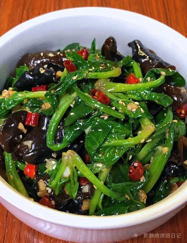 “夏天不排毒，一年都添堵”，夏季这4道“排毒菜”要多吃