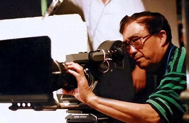 1993年老人带狗参演谢晋电影《老人与狗》,拍完人与狗皆惨遭枪毙