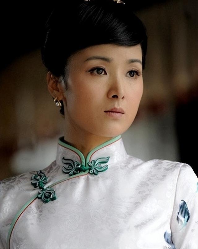 明明是同一个人,出道23年演70部戏没红,今演配角红的一塌糊涂