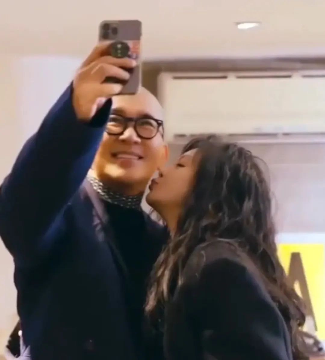 “不想再借钱给大S了”:大小S撕破脸,背后的人性太赤裸