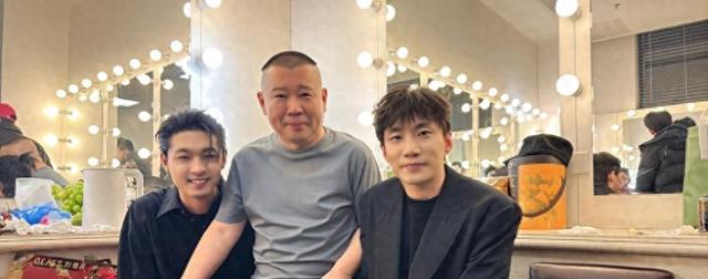 郭德纲为什么封箱还带秦霄贤？因为“那点破事”根本就不叫事！