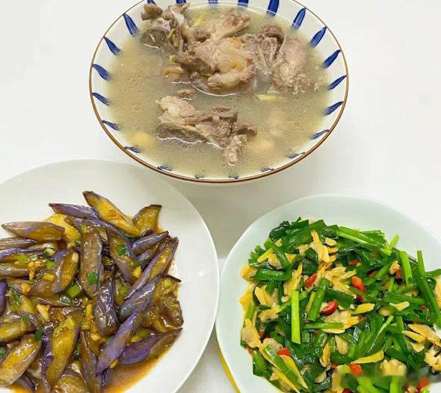 高考将至，晒晒我给高三女儿做的晚餐，营养美味，网友：家里有矿