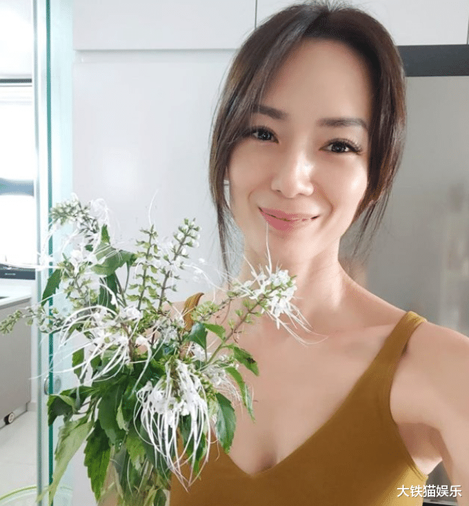 新加坡女星好扛老，东游记马景涛已老态龙钟，3大女神却风韵犹存