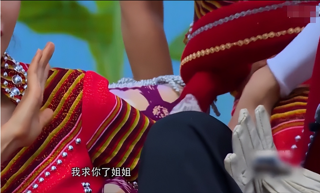 他把弟弟意外带入演艺圈,如今弟弟走红全国,自己却不温不火