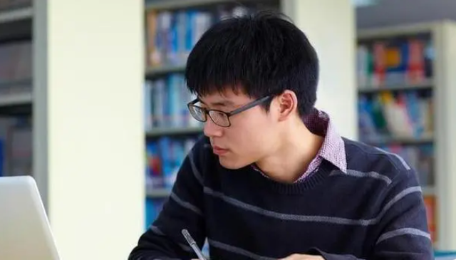 大学生就业太难？人民日报怒批当代大学生：你不失业，天理难容！