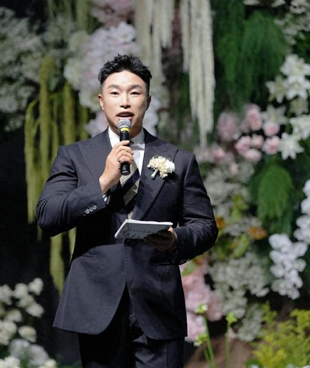 烧饼升德云社副总！高栾云平一头，评论全面失控，网友怒喷德云社-梦里水乡情长