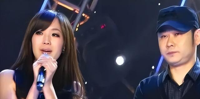 闹大了！云朵账号脱粉12万，湖北演唱会遭抵制, 洋河酒意外躺枪