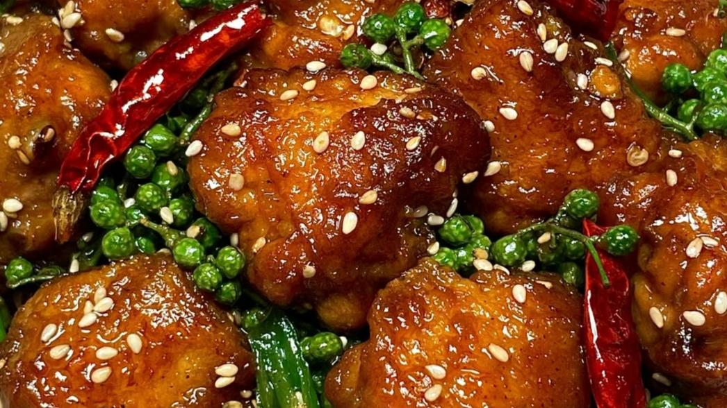 |年夜饭怎么吃？八道家宴硬菜别错过，营养均衡搭配好，过年氛围足