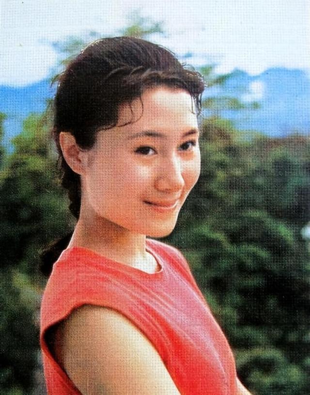 她宁愿放弃中国籍也要出国!不要丈夫儿子,两婚两离至今孤身