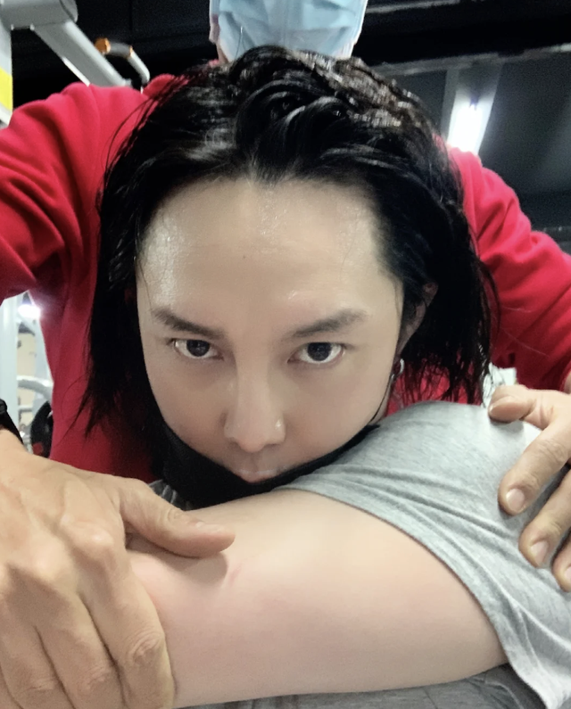 一天瘦3.2斤!尹正的减肥食谱有多炸裂?网友:两天瘦6斤