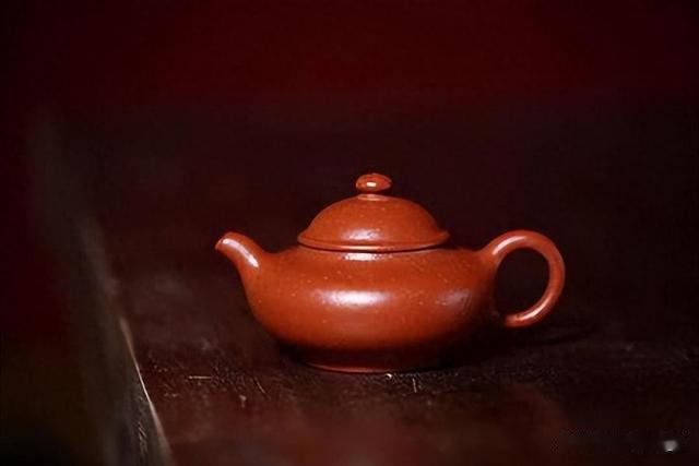 顶级做工 铺砂工艺，绝美小壶《矮潘壶》
