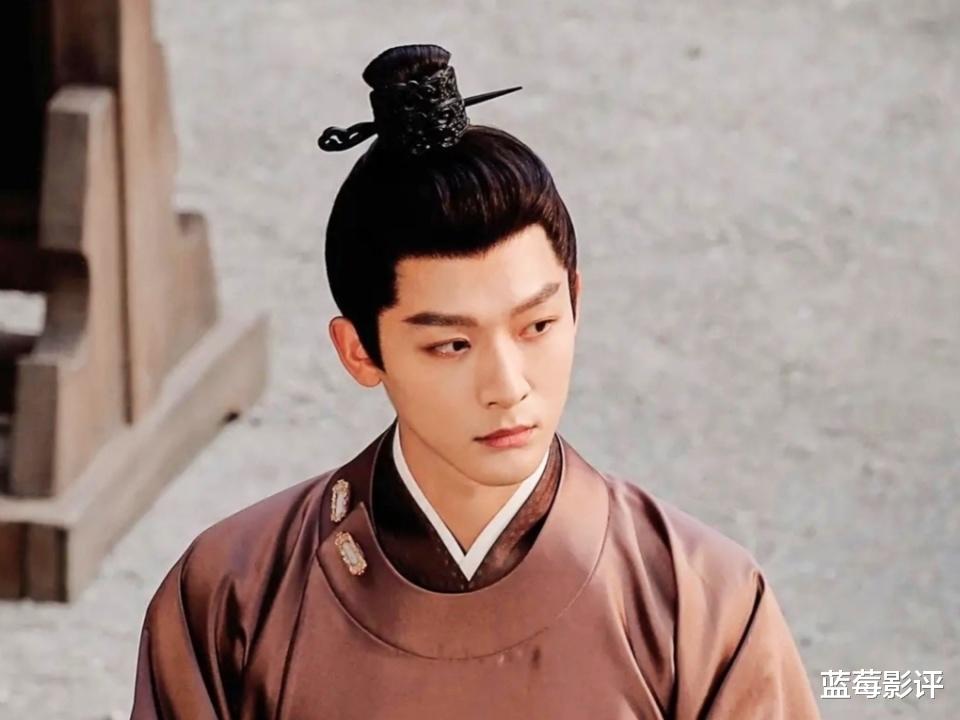 仅播4集就榜单第一,张晚意令观众成功入坑,国产剧又有天花板了