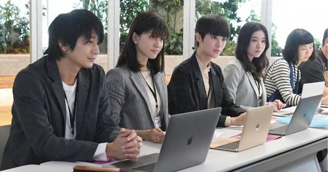 生育率暴跌后，日本打工人被企业抢着要