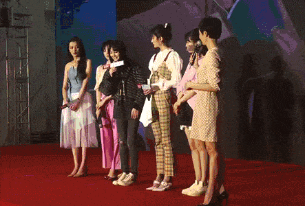 郑爽近照曝光疑整容!嘴巴歪了,工作室发文回应不欠任何人