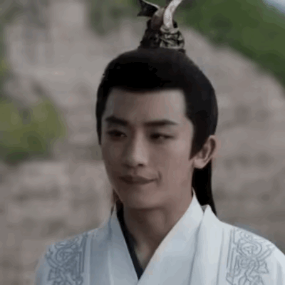 从《人世间》到《庆余年2》,从全网夸到全网骂,他只做了一件事