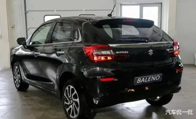 6万起！2.0T+8AT铃木新车，油耗4.3L，香到爆炸！