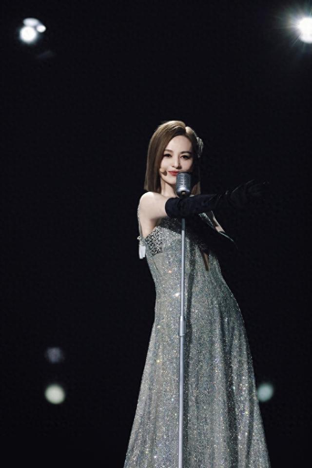 54岁“雪姨”王琳保养大法:运动加微整形,直接满50减20美疯!