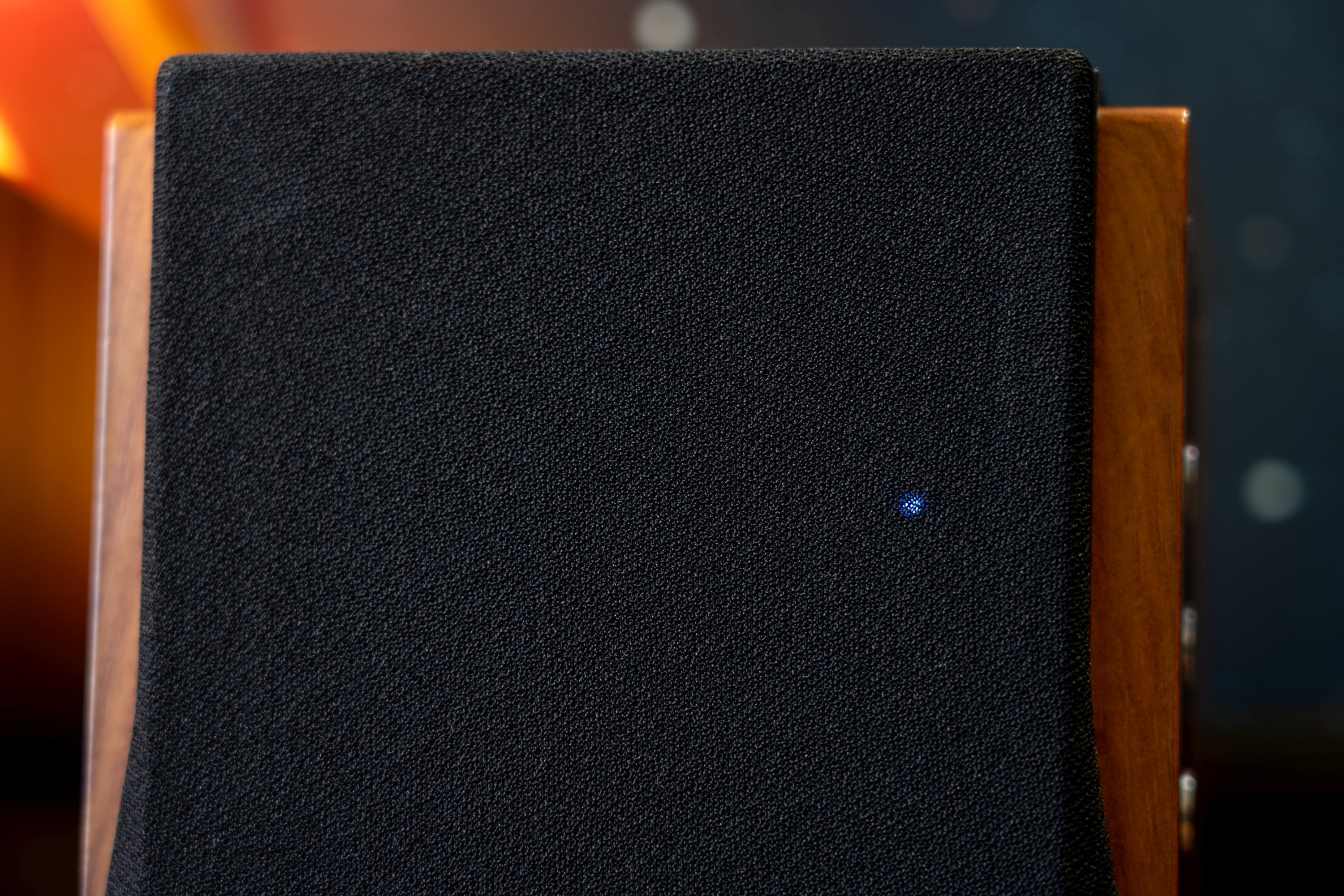 比MR4还厉害?500内的桌面音箱王者!漫步者R1700BT+自购评测