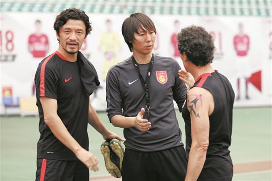 李铁悔罪,刑期曝光,终于明白谢晖为何没卷入,娇妻没说错