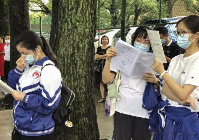 我,34岁,工作十年,有惊无险考公上岸!