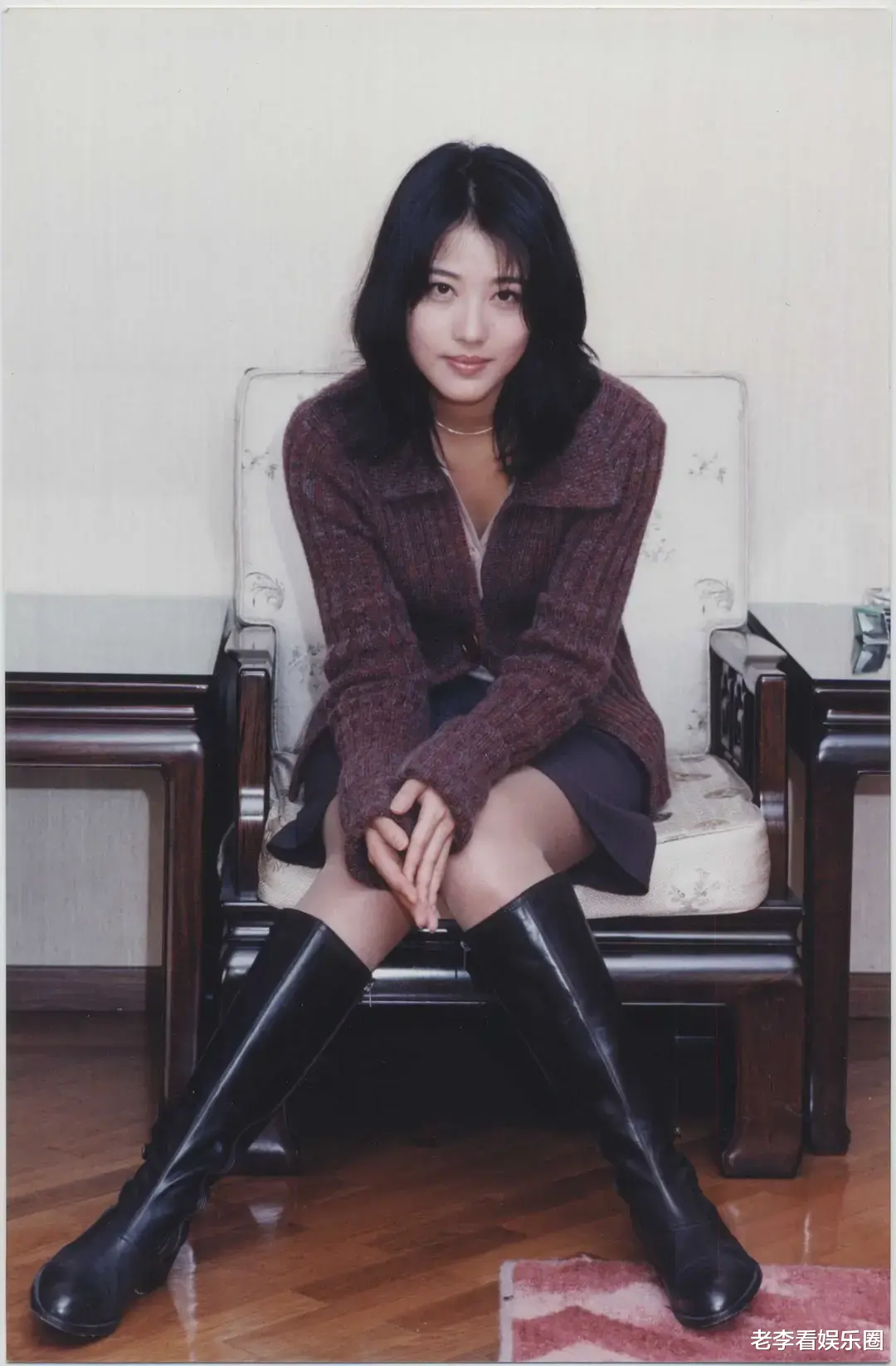 周海媚：无论是短发长发，有刘海还是露额头都不影响我的美