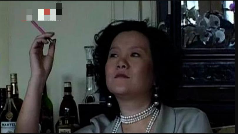 洪荒：出身名门却特立独行，公开嘲讽陈凯歌，如今的她怎么样了？