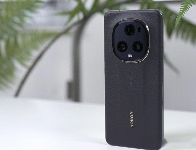 从6699元跌至3638元,16GB+512GB,荣耀顶尖拍照旗舰加速清仓