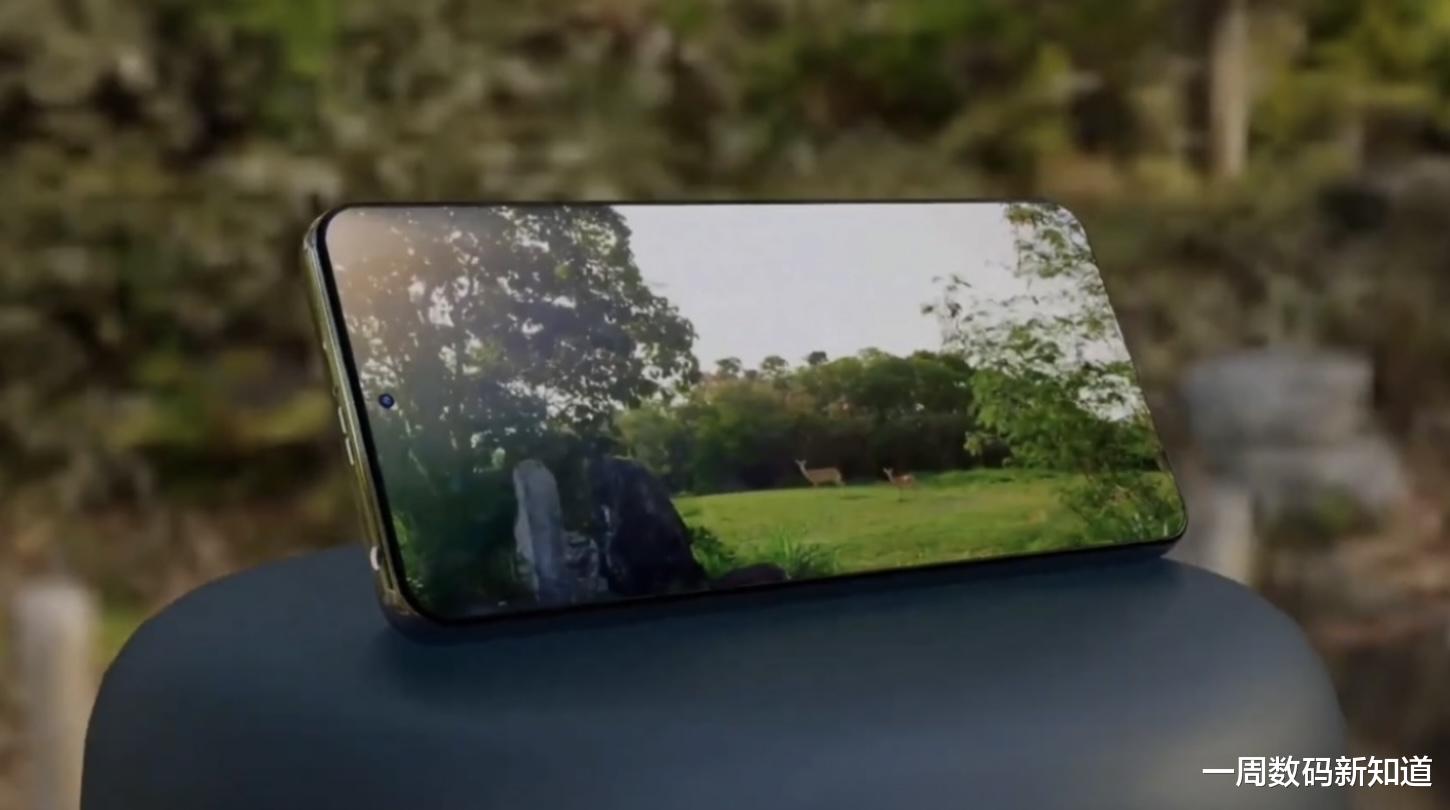 真我GT7亮王炸：2K满血屏+6100mAh电池，战神驾到