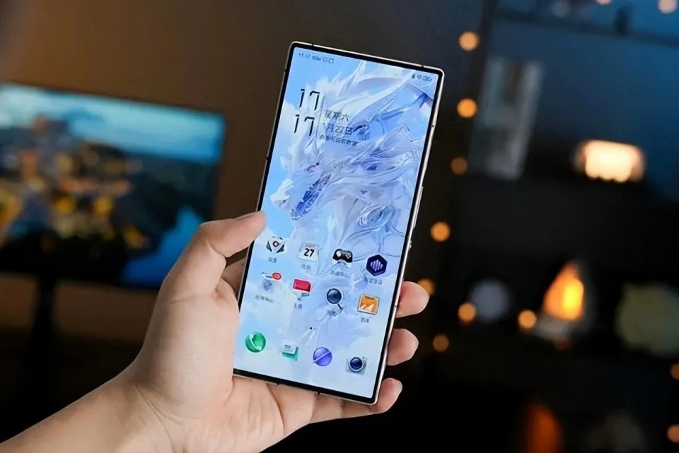 30分钟卖出一亿元，屏下镜头+骁龙8Gen3+80W，如今售价再创新低