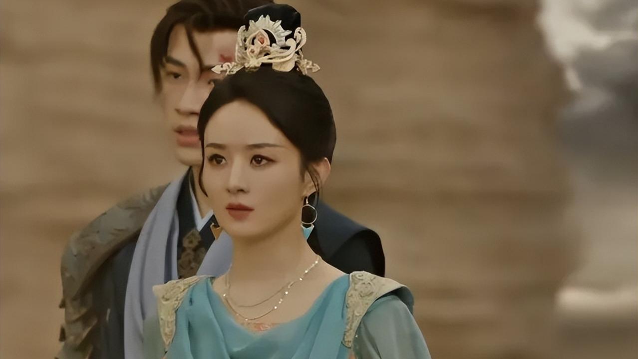 《与凤行》收视率热度下跌，前期营销后劲不足，刷分挽口碑惹争议