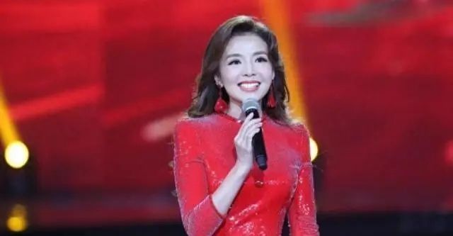 央视主持人岗位安排进入新阶段，朱迅被弃用，王嘉宁下放原栏目组