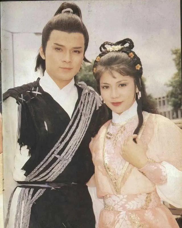 肖战登《中国银幕》杂志:年少更爱杨过，如今更贴郭靖！