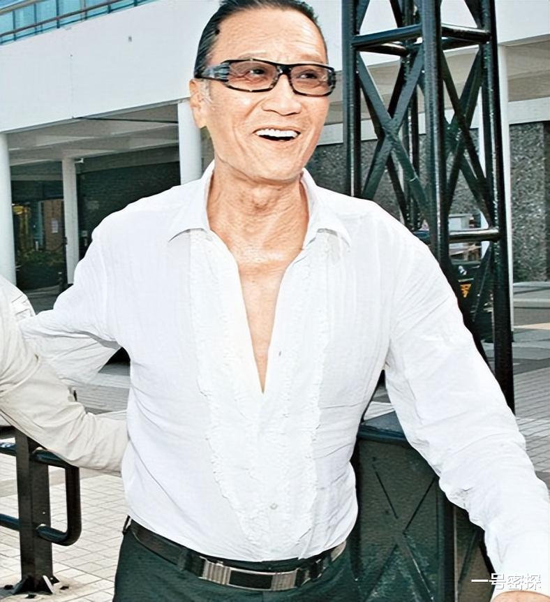 谢贤再传喜讯!宝刀未老让人敬佩,就连亲儿子谢霆锋都自愧不如