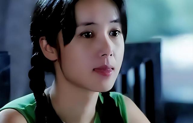 蒋雯丽好算计！隐忍丈夫偷吃20年，自己却在外面包养两名大学生