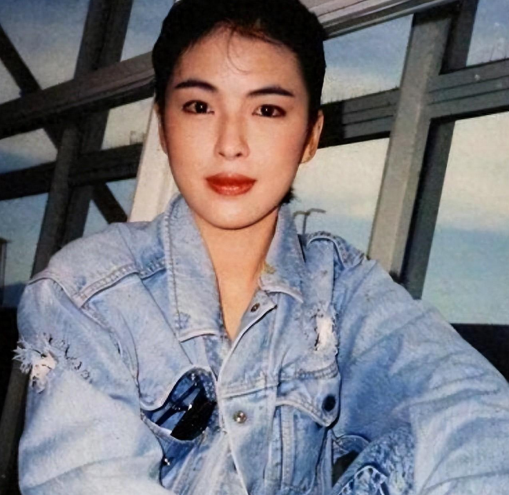 世上绿茶千千万，最怕罗美薇这样！婚后27年，张学友输得一塌糊涂