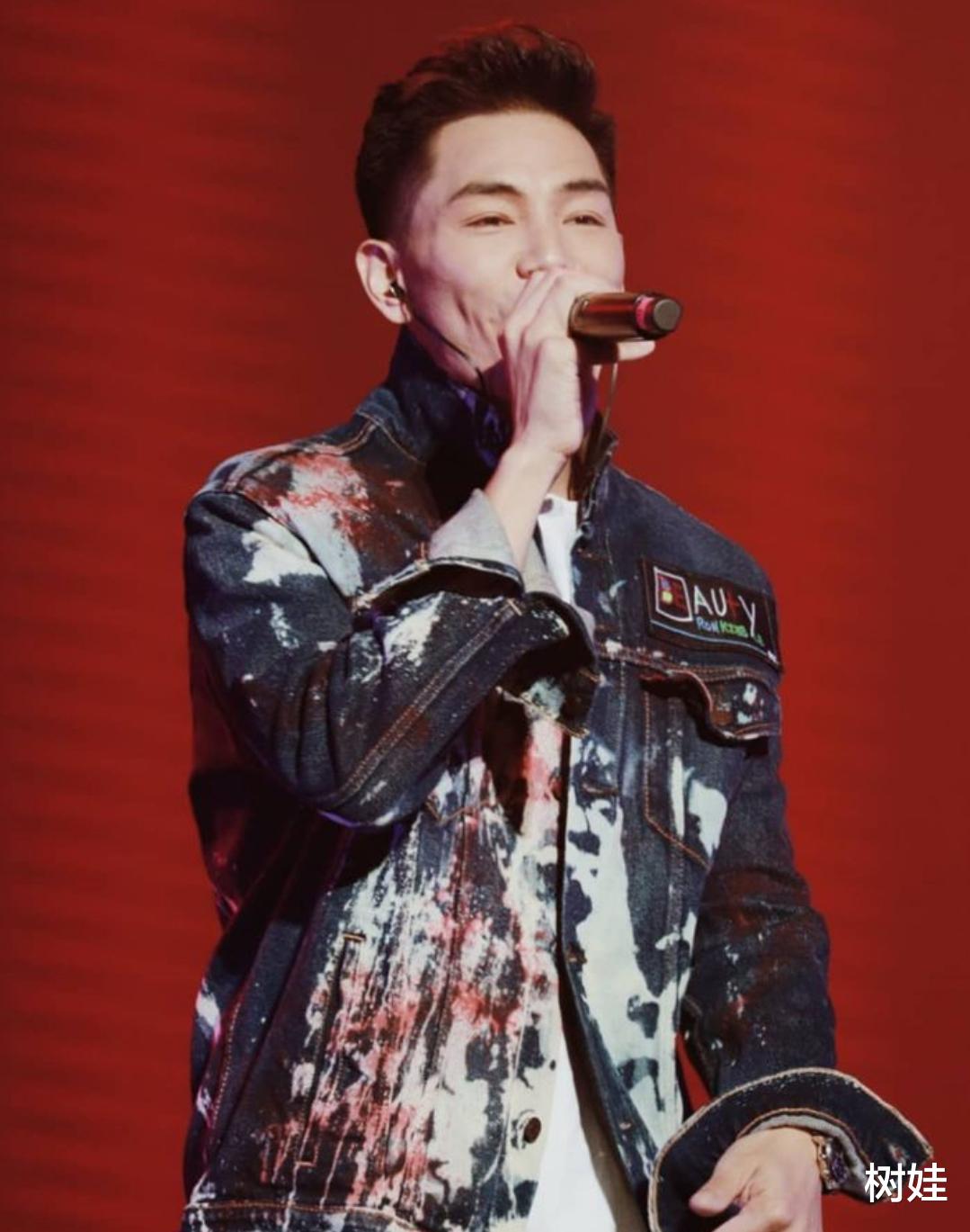 孔子第76代孙求婚成功,与女友交往一年,曾是歌手如今经营椰子水