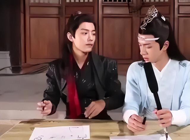 搞抽象还是真文盲？王一博发言再现脑袋空空，主持人全程尬笑不止