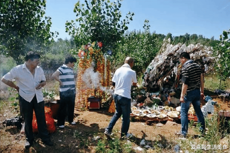 明日清明节，2事莫做、3俗要守、4食要吃，尊重老传统，子孙福气多