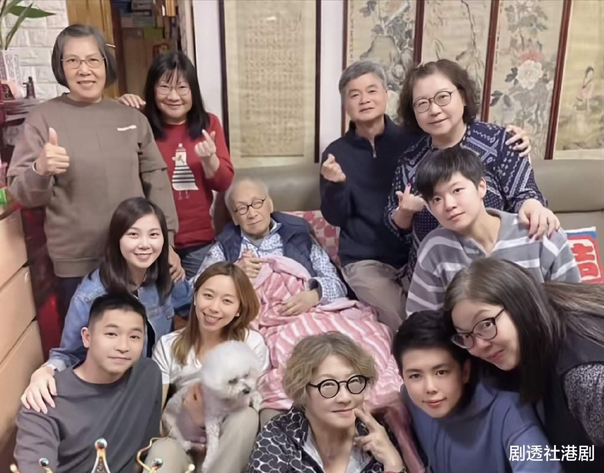 突传死讯!香港知名老戏骨在睡梦中离世,去年100岁生日一家四代同堂